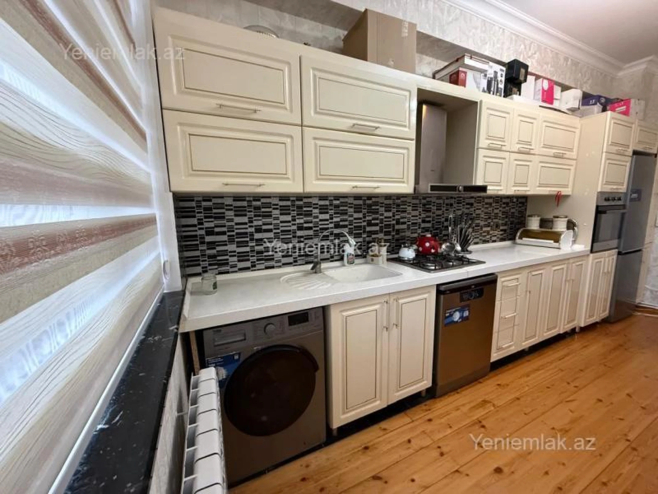 Satılır 2 otaqlı yeni tikili 72 m²