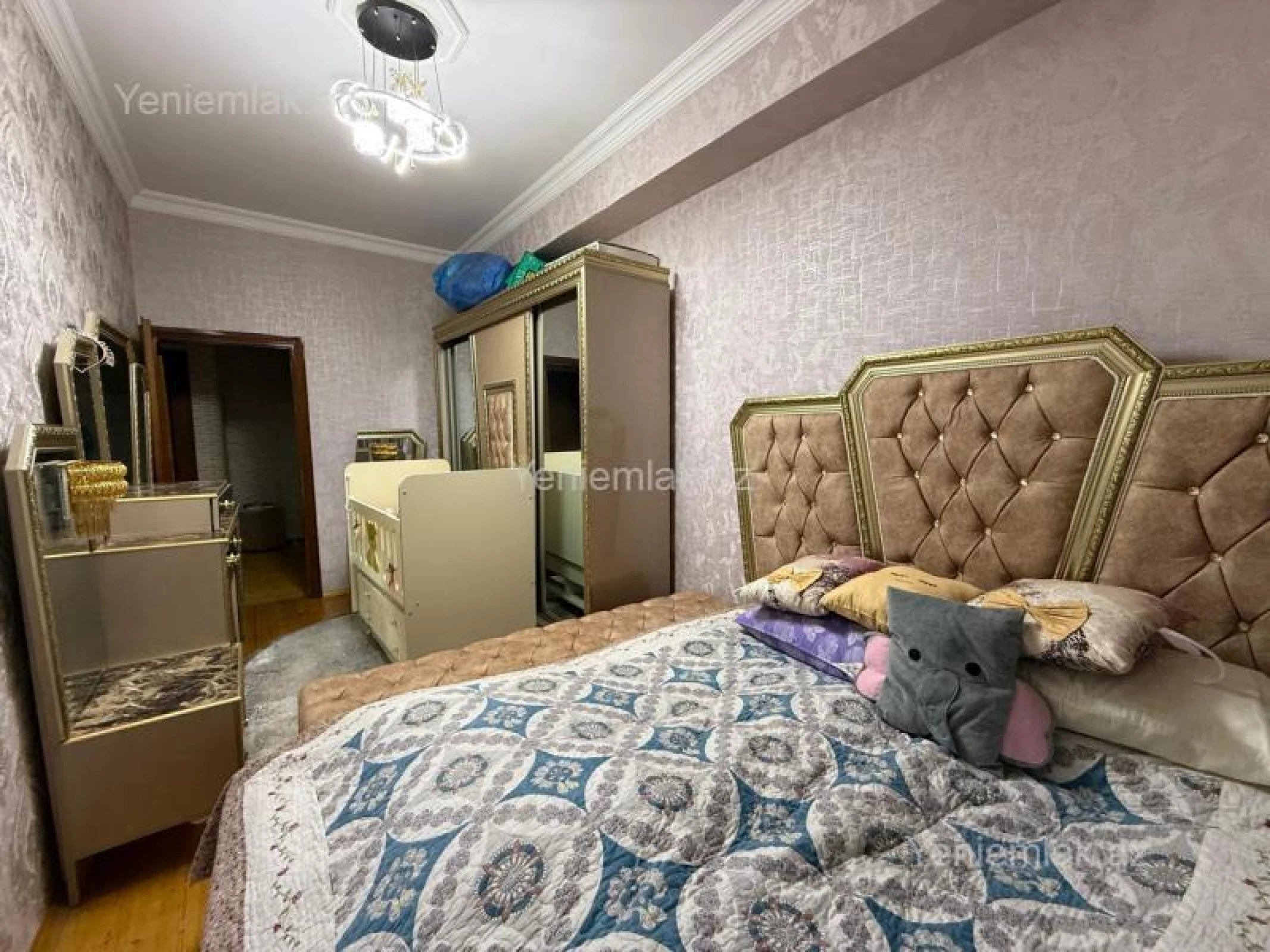 Satılır 2 otaqlı yeni tikili 72 m²