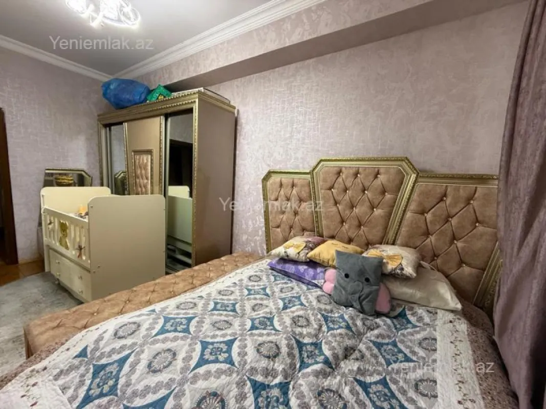 Satılır 2 otaqlı yeni tikili 72 m²