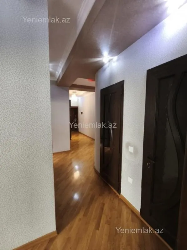 Satılır 3 otaqlı yeni tikili 103 m²