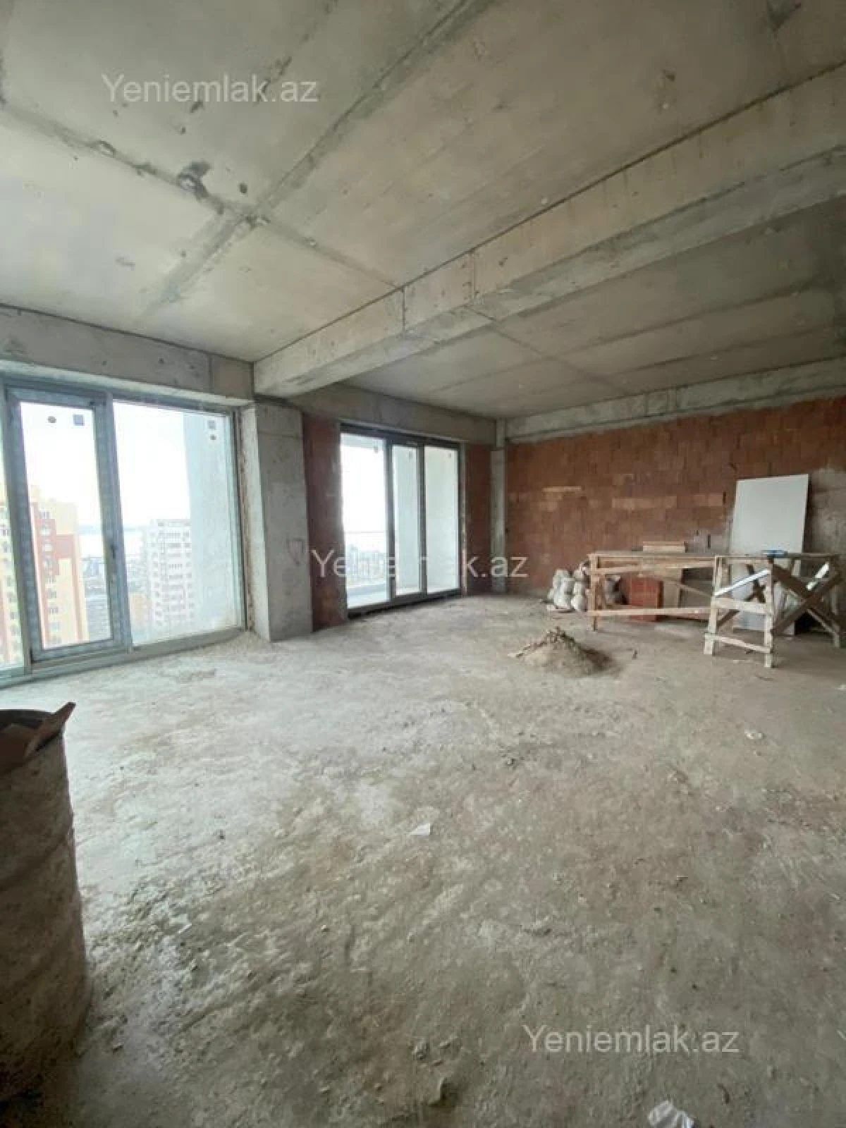 Satılır 2 otaqlı yeni tikili 96 m²