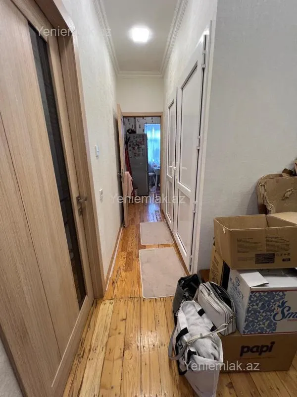 Satılır 3 otaqlı köhnə tikili 85 m²