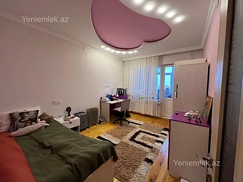 Satılır 3 otaqlı köhnə tikili 85 m²