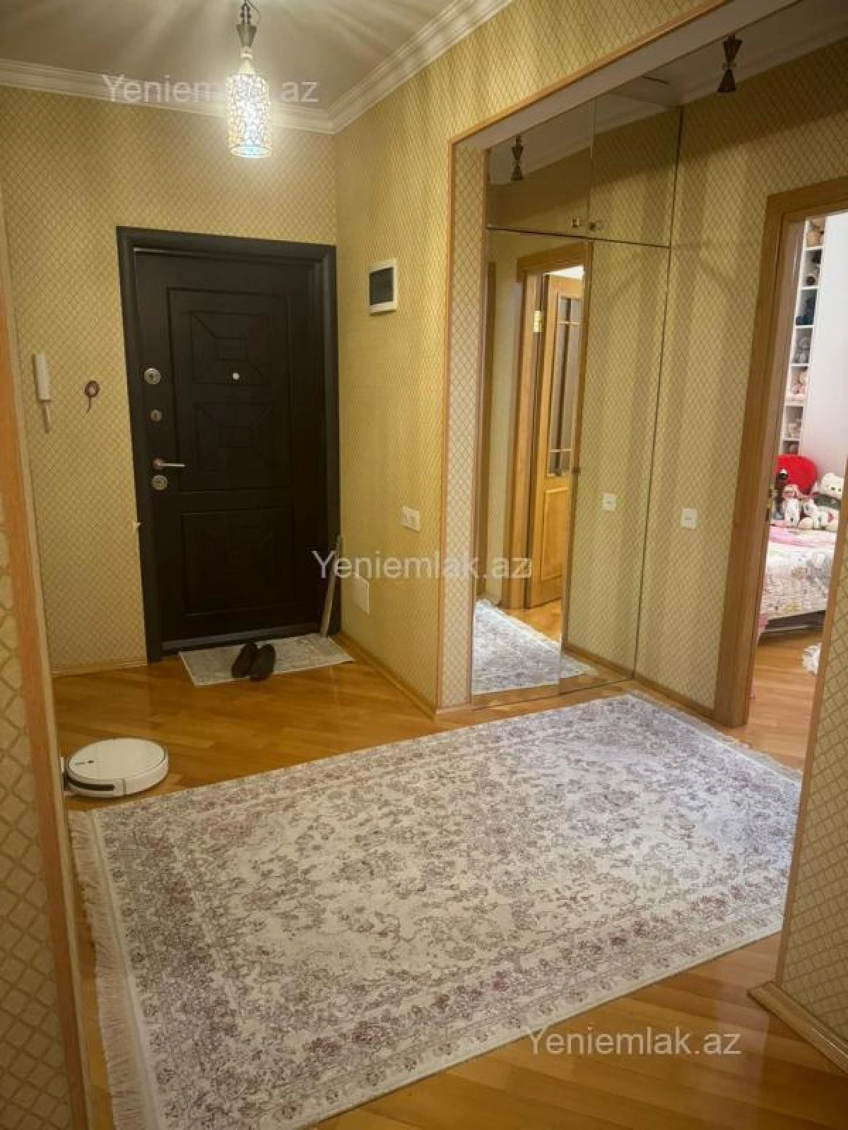 Satılır 3 otaqlı köhnə tikili 100 m²