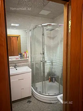 Satılır 3 otaqlı köhnə tikili 100 m²