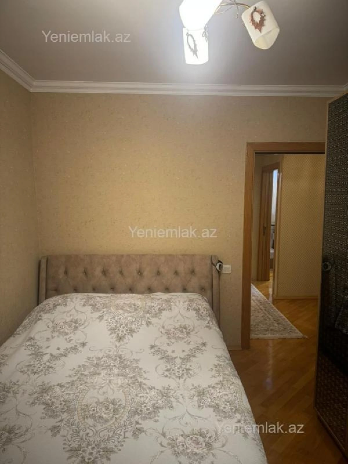 Satılır 3 otaqlı köhnə tikili 100 m²