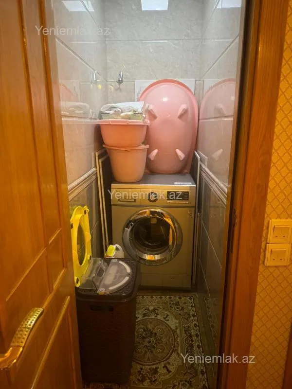 Satılır 3 otaqlı köhnə tikili 100 m²