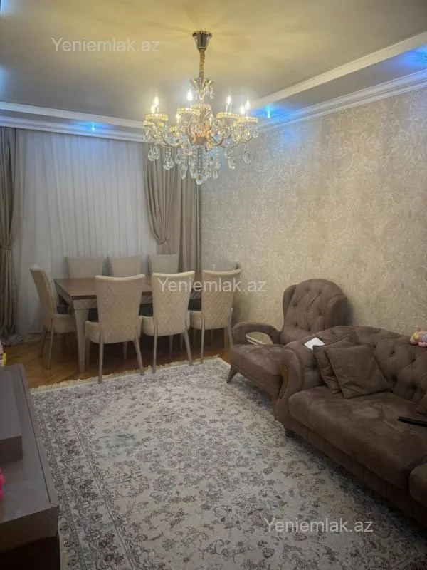 Satılır 3 otaqlı köhnə tikili 100 m²