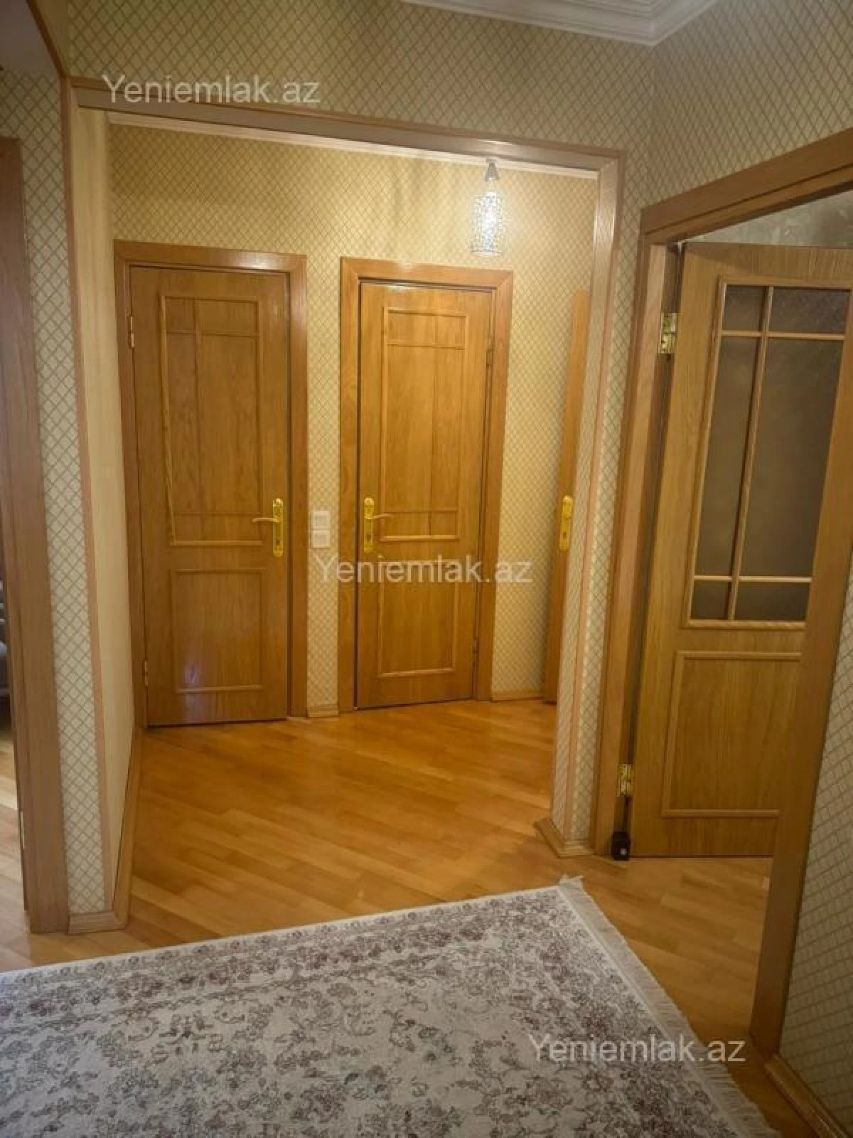 Satılır 3 otaqlı köhnə tikili 100 m²