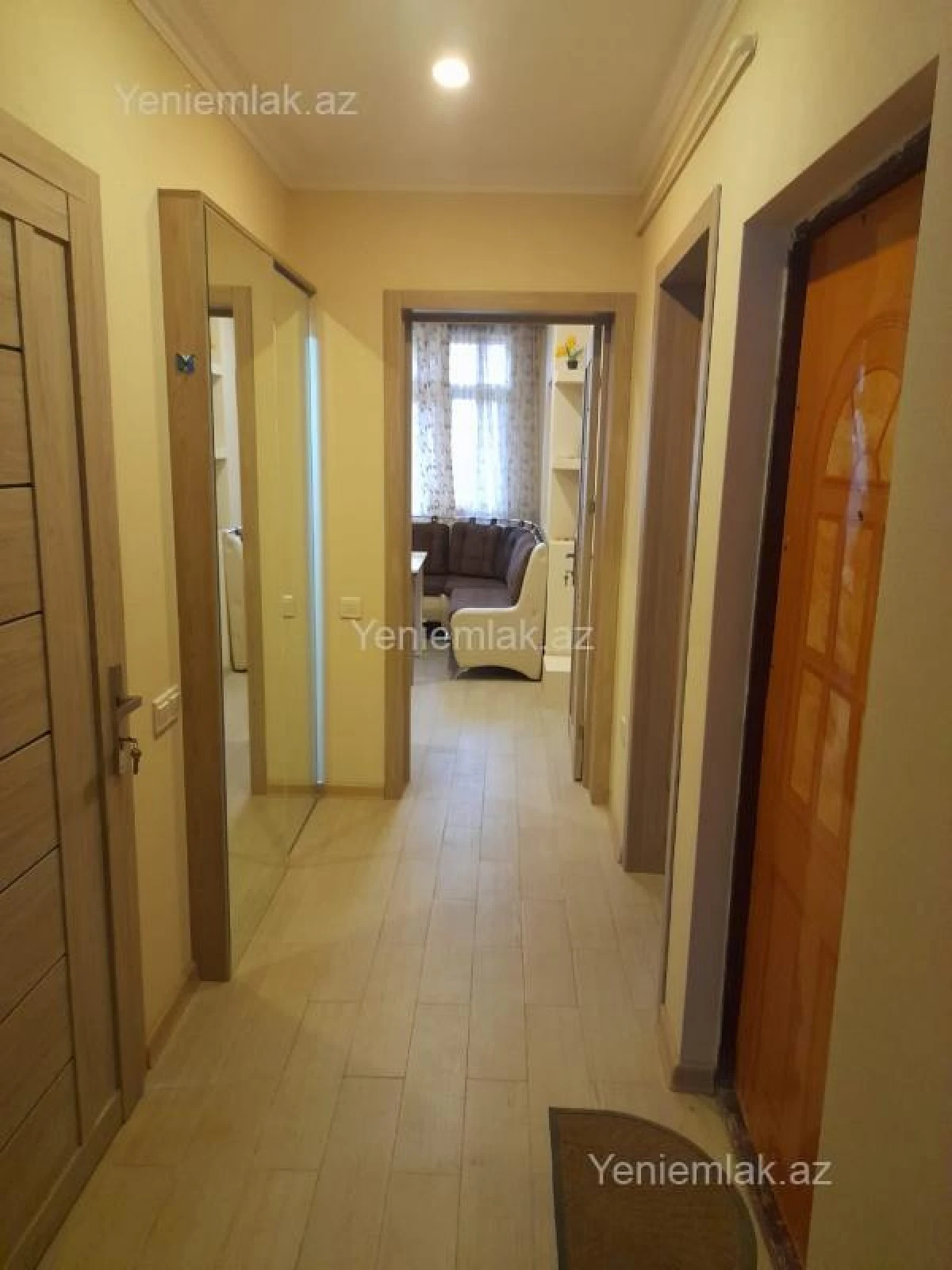 Satılır 2 otaqlı köhnə tikili 55 m²