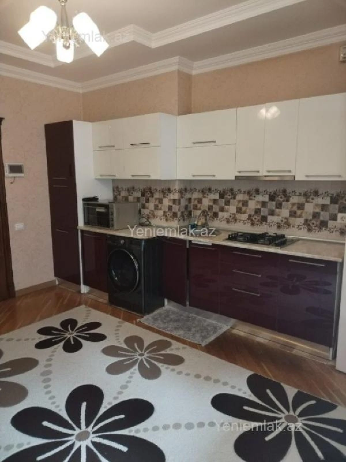 Satılır 4 otaqlı yeni tikili 140 m²