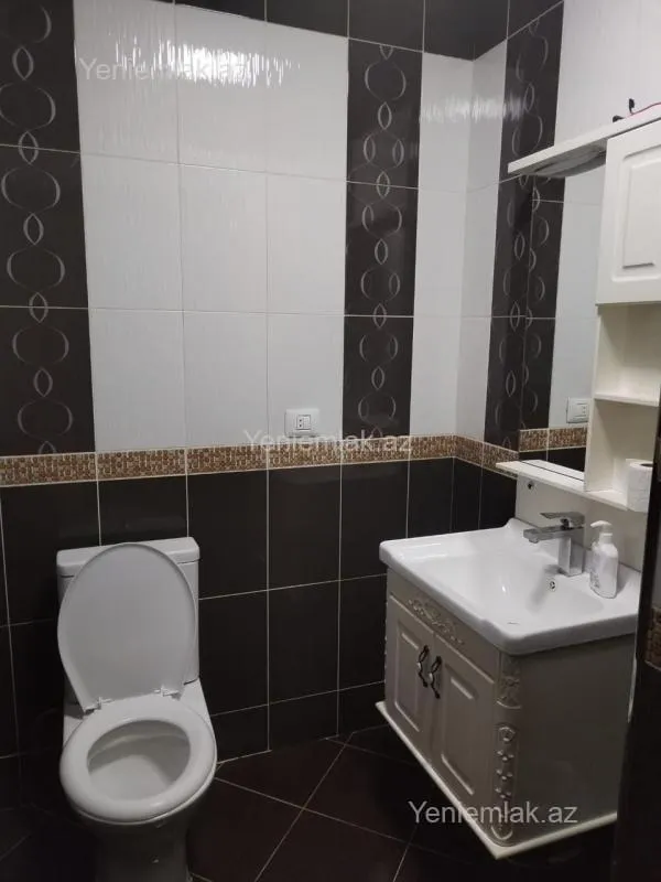 Satılır 4 otaqlı yeni tikili 140 m²