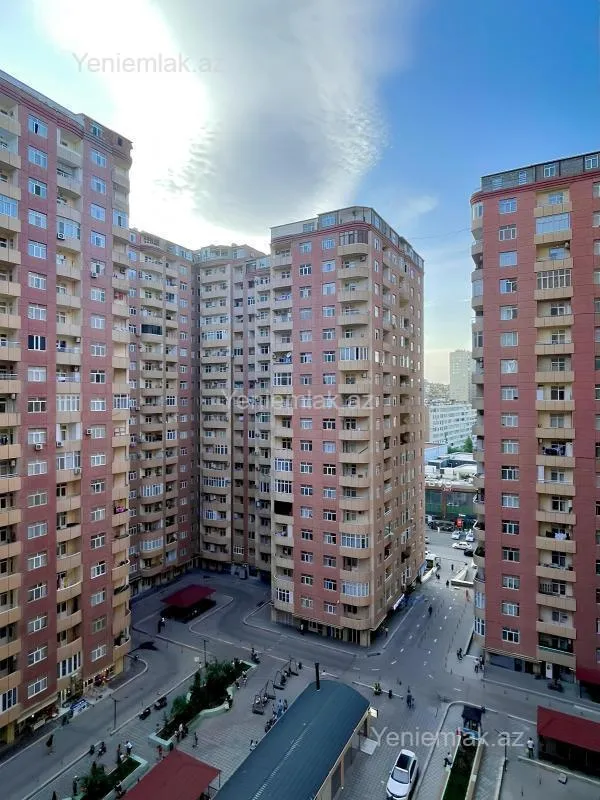 Satılır 3 otaqlı yeni tikili 80 m²
