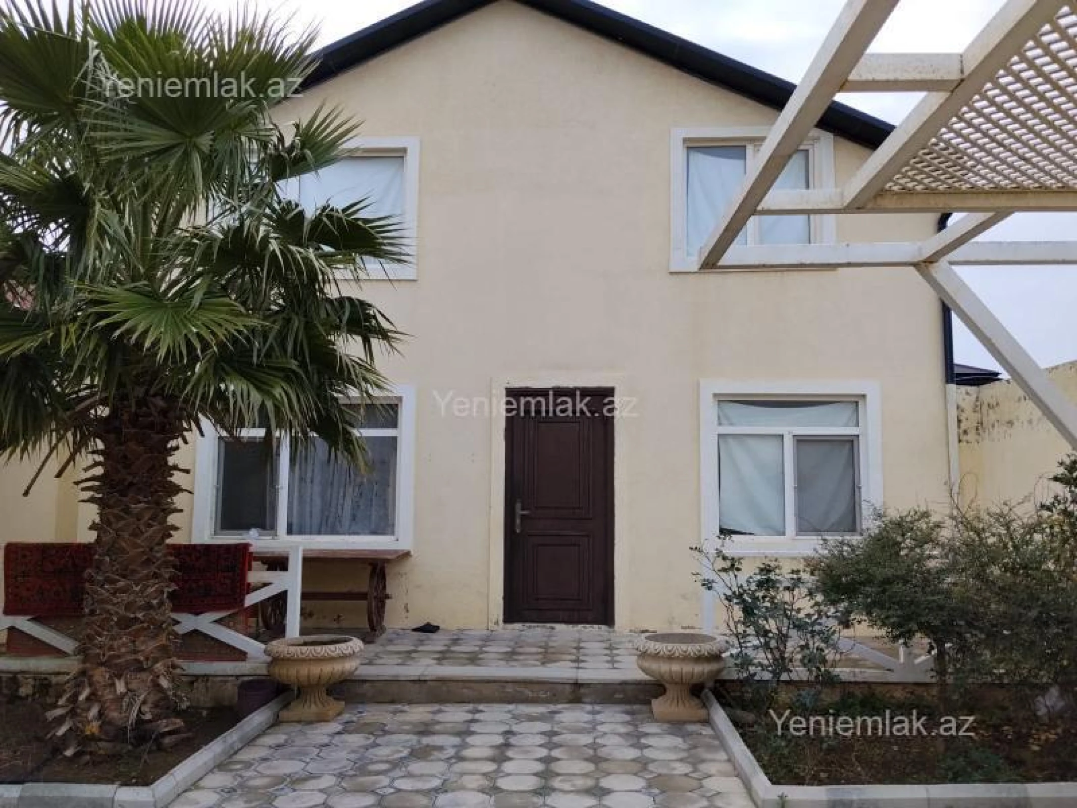 Satılır 4 otaqlı həyət evi 150 m²