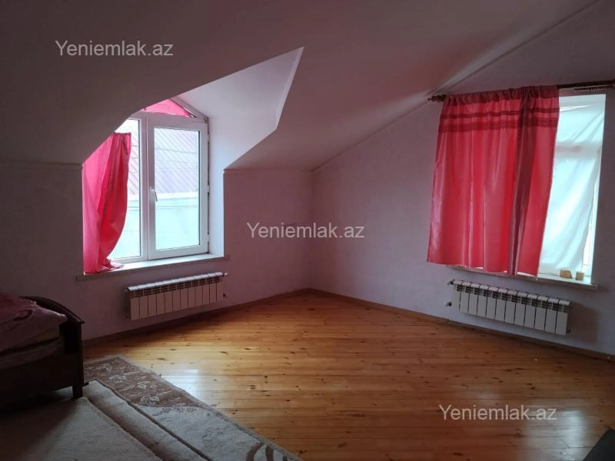 Satılır 4 otaqlı həyət evi 150 m²
