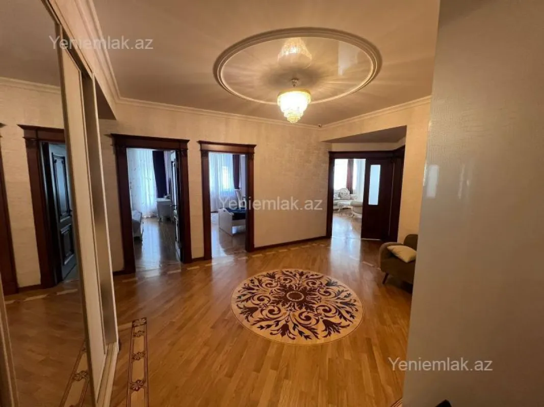 Satılır 4 otaqlı yeni tikili 192 m²