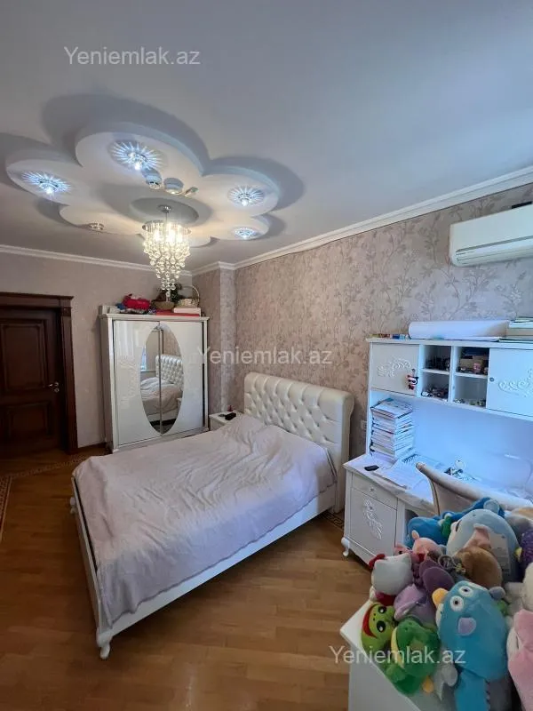 Satılır 4 otaqlı yeni tikili 192 m²