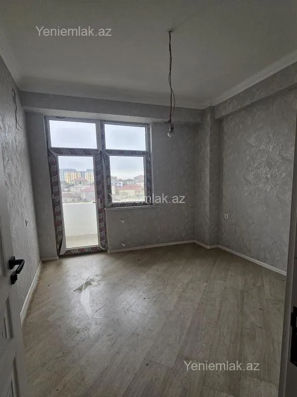 Satılır 3 otaqlı yeni tikili 56 m²