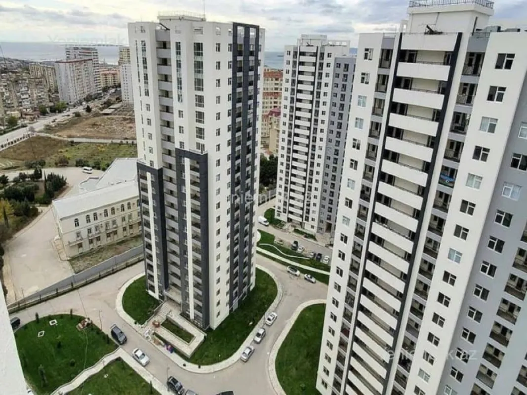 Satılır 3 otaqlı yeni tikili 122 m²