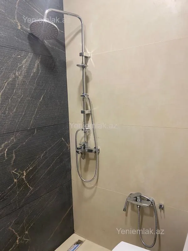 Satılır 1 otaqlı ofis 44 m²