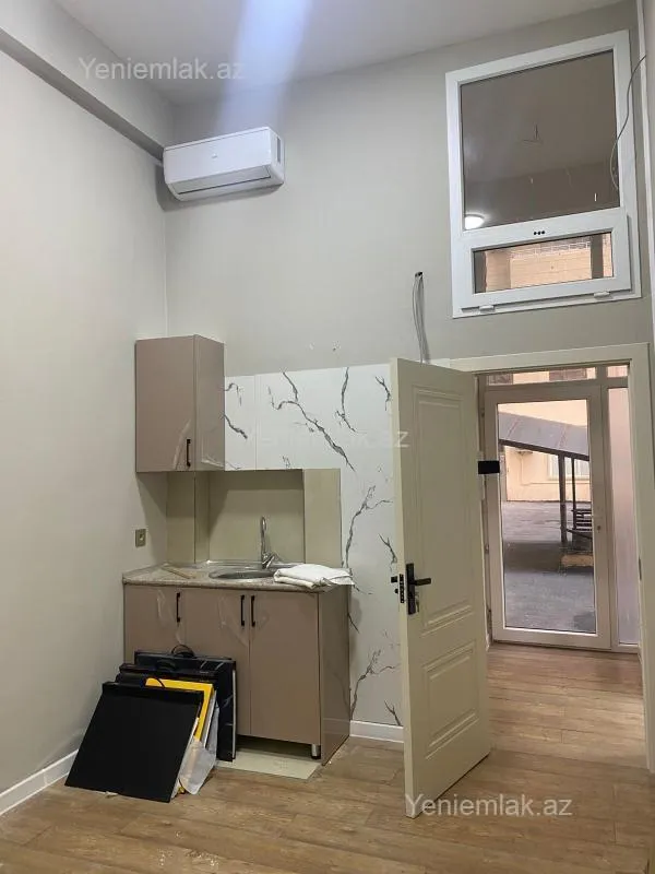 Satılır 1 otaqlı ofis 44 m²