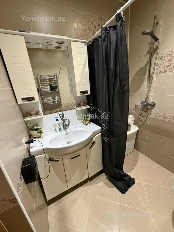 Satılır 3 otaqlı yeni tikili 110 m²