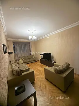 Satılır 3 otaqlı köhnə tikili 90 m² — Bakı, Binəqədi 3 otaq 90.00 m²