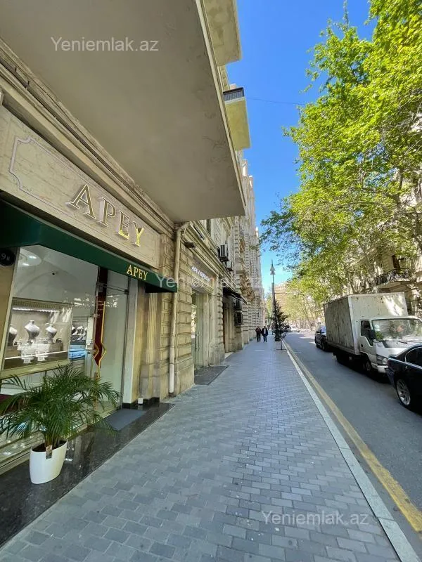 Satılır 3 otaqlı obyekt 54 m²