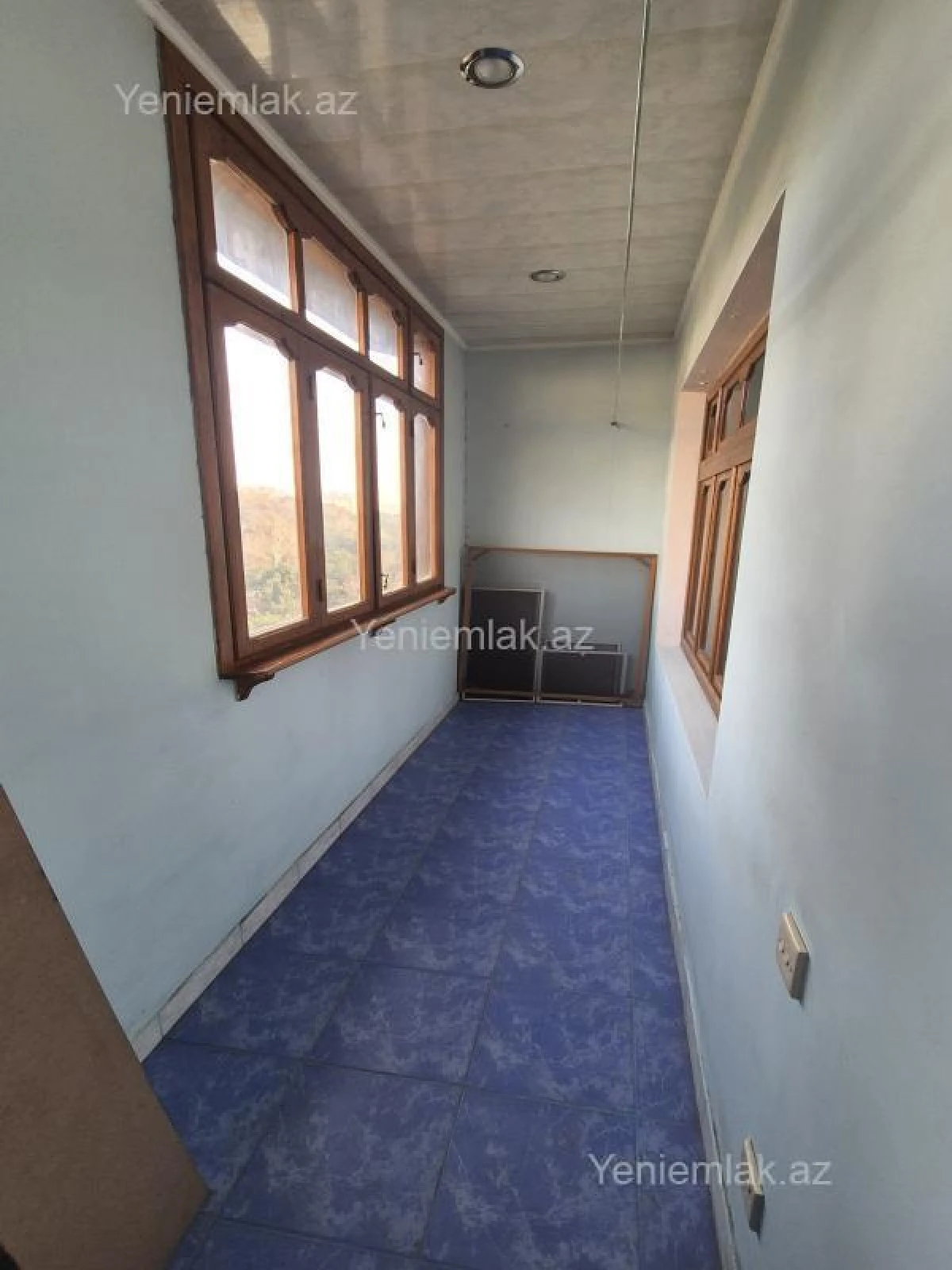 Satılır 4 otaqlı köhnə tikili 110 m²