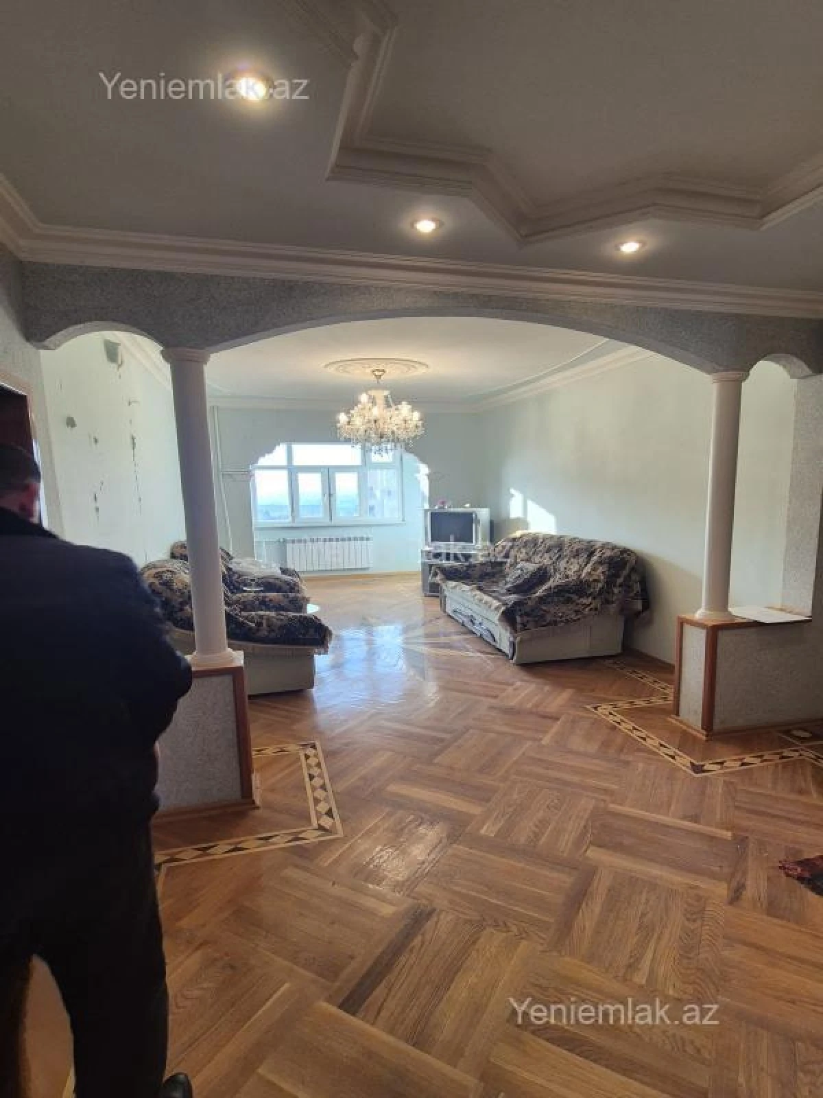 Satılır 4 otaqlı köhnə tikili 110 m²