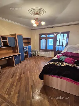 Satılır 4 otaqlı köhnə tikili 110 m²