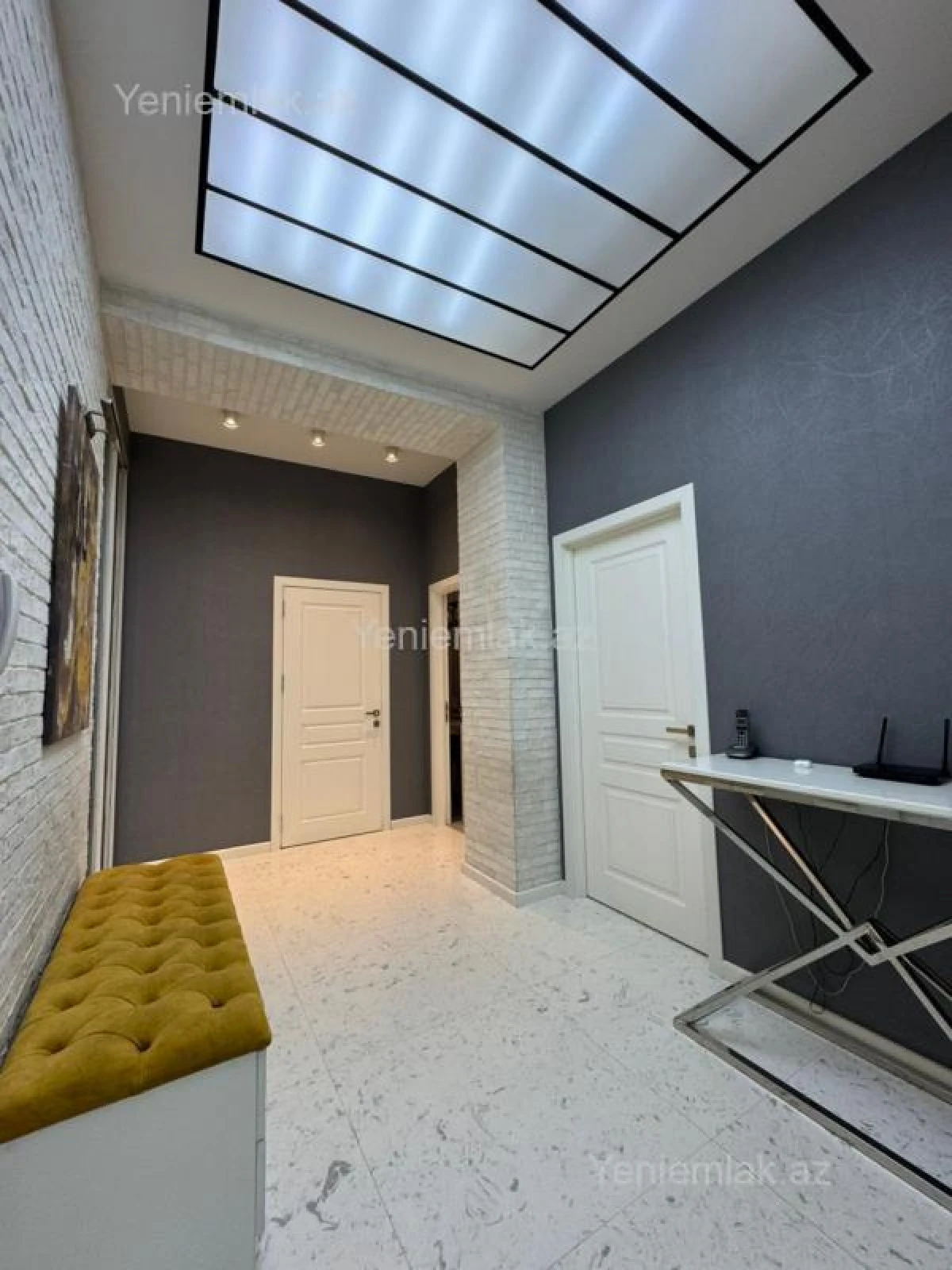 Satılır 2 otaqlı yeni tikili 75 m²