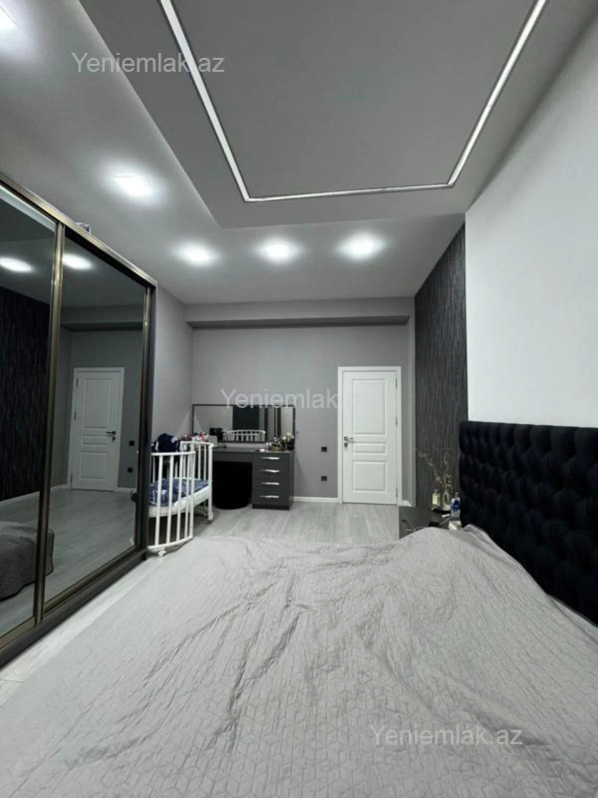 Satılır 2 otaqlı yeni tikili 75 m²