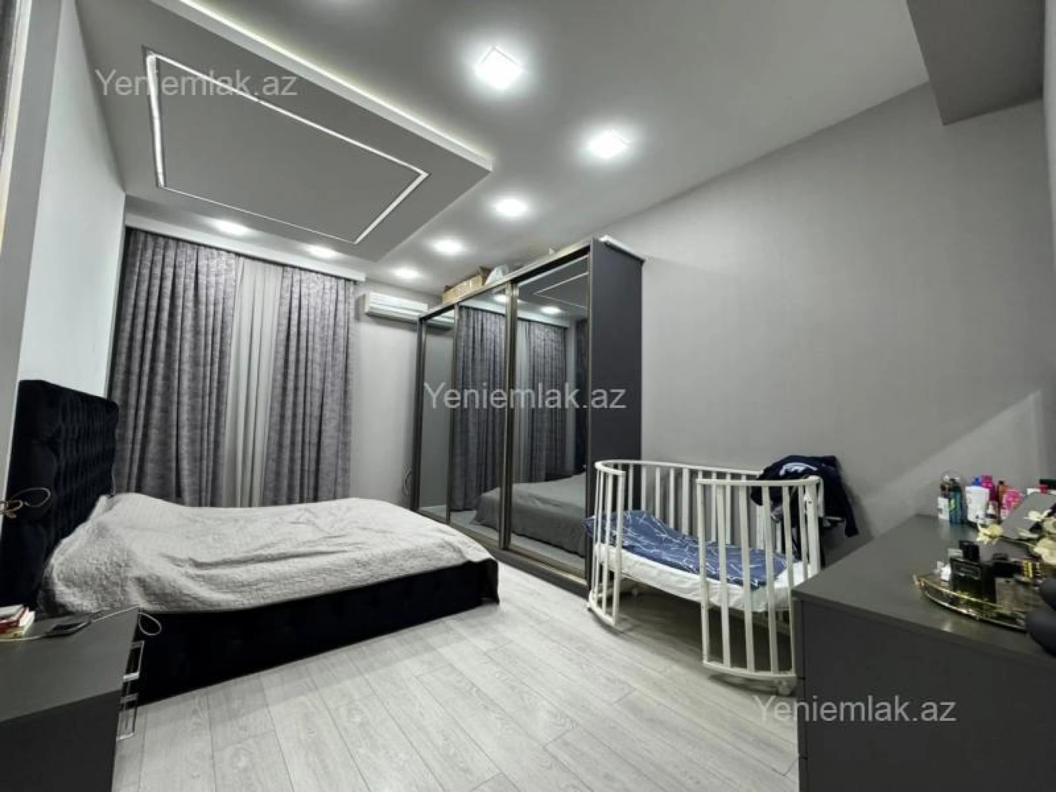 Satılır 2 otaqlı yeni tikili 75 m²