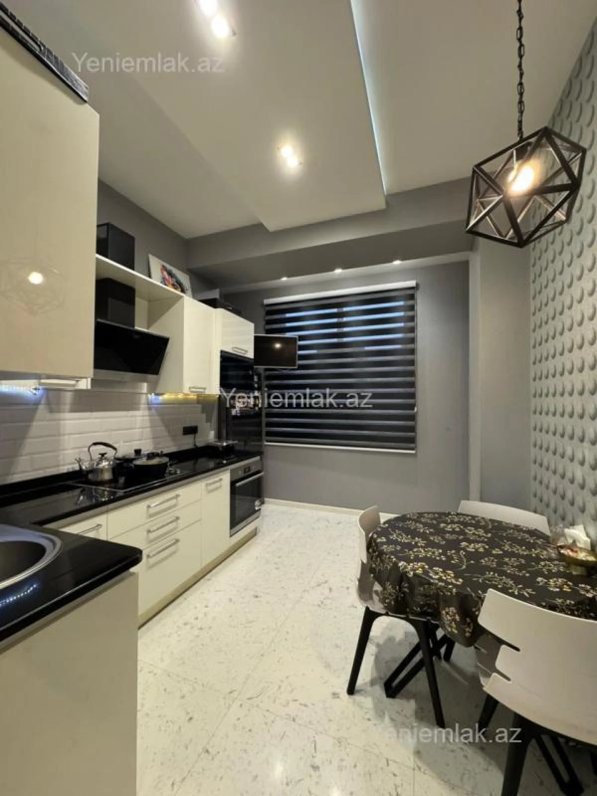 Satılır 2 otaqlı yeni tikili 75 m²