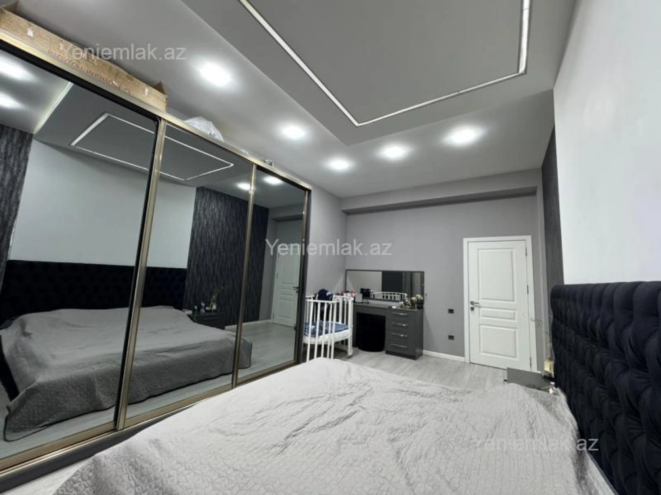 Satılır 2 otaqlı yeni tikili 75 m²
