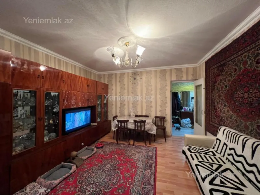 Satılır 3 otaqlı köhnə tikili 70 m²