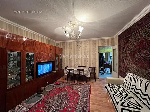 Satılır 3 otaqlı köhnə tikili 70 m²