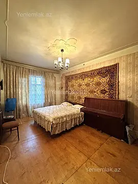 Satılır 3 otaqlı köhnə tikili 80 m²