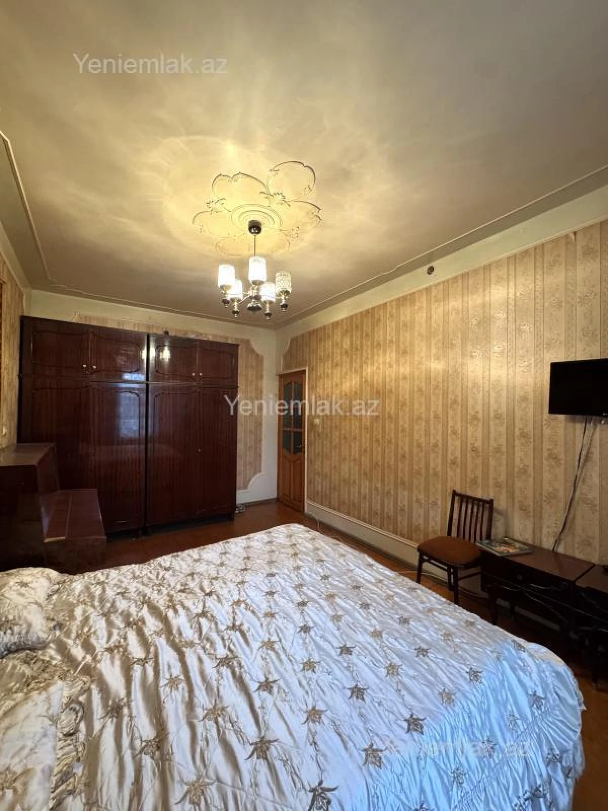 Satılır 3 otaqlı köhnə tikili 80 m²
