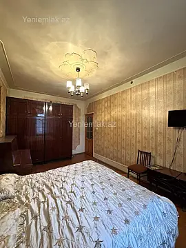 Satılır 3 otaqlı köhnə tikili 80 m²