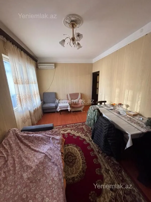Satılır 2 otaqlı köhnə tikili 65 m²