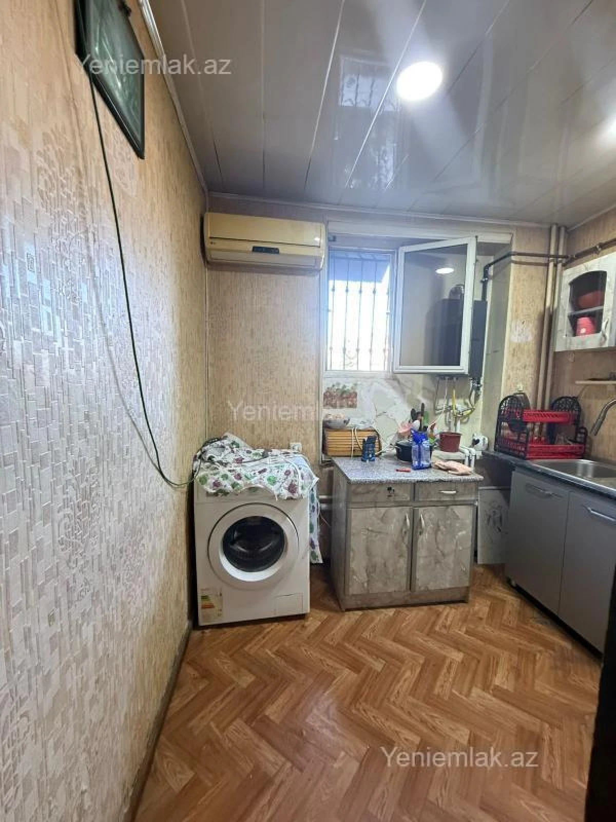 Satılır 1 otaqlı köhnə tikili 35 m²