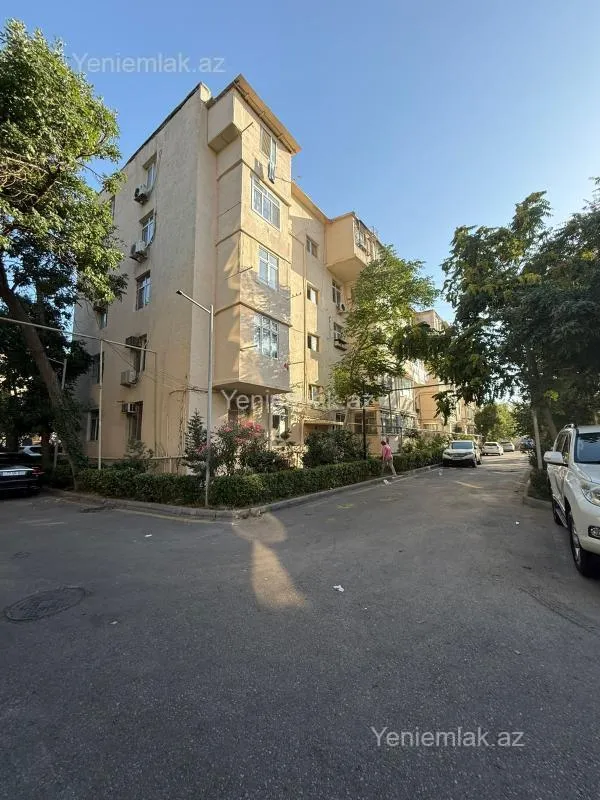 Satılır 1 otaqlı köhnə tikili 35 m²