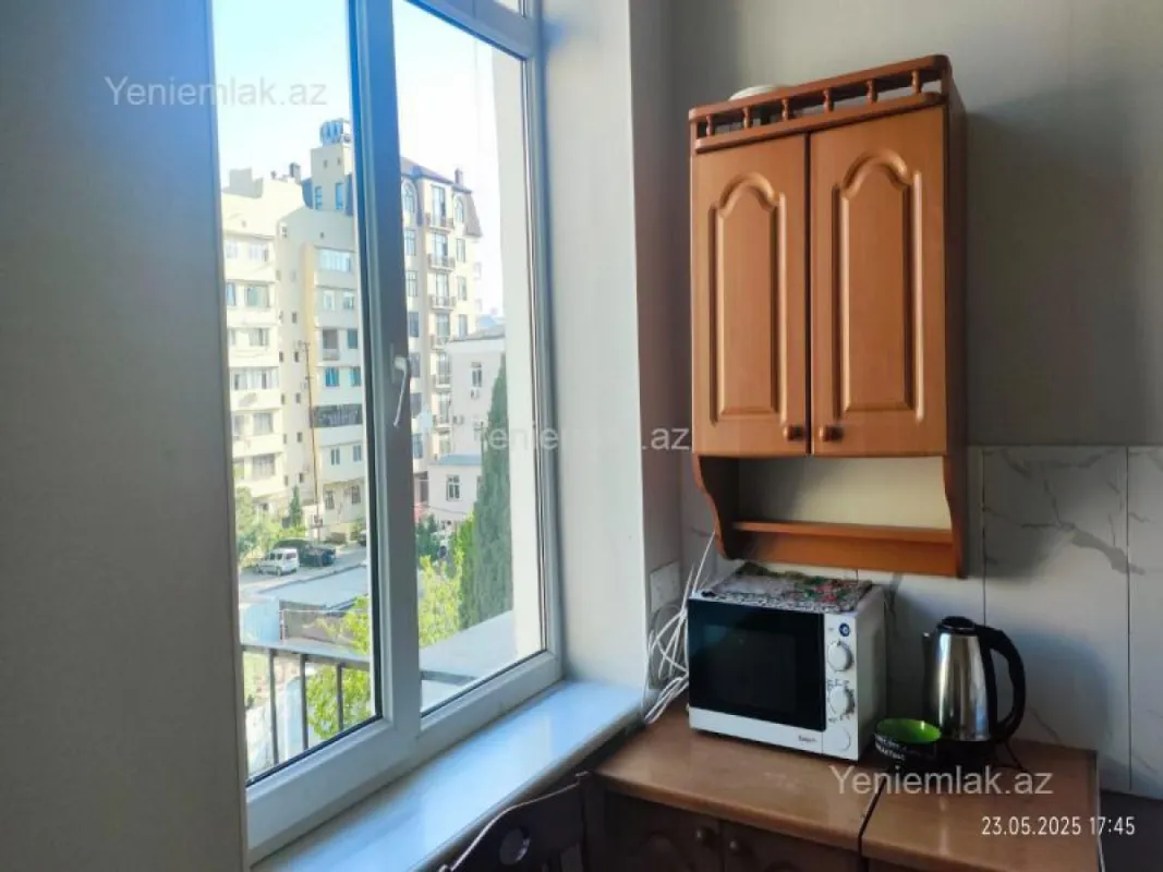 Satılır 1 otaqlı köhnə tikili 35 m²