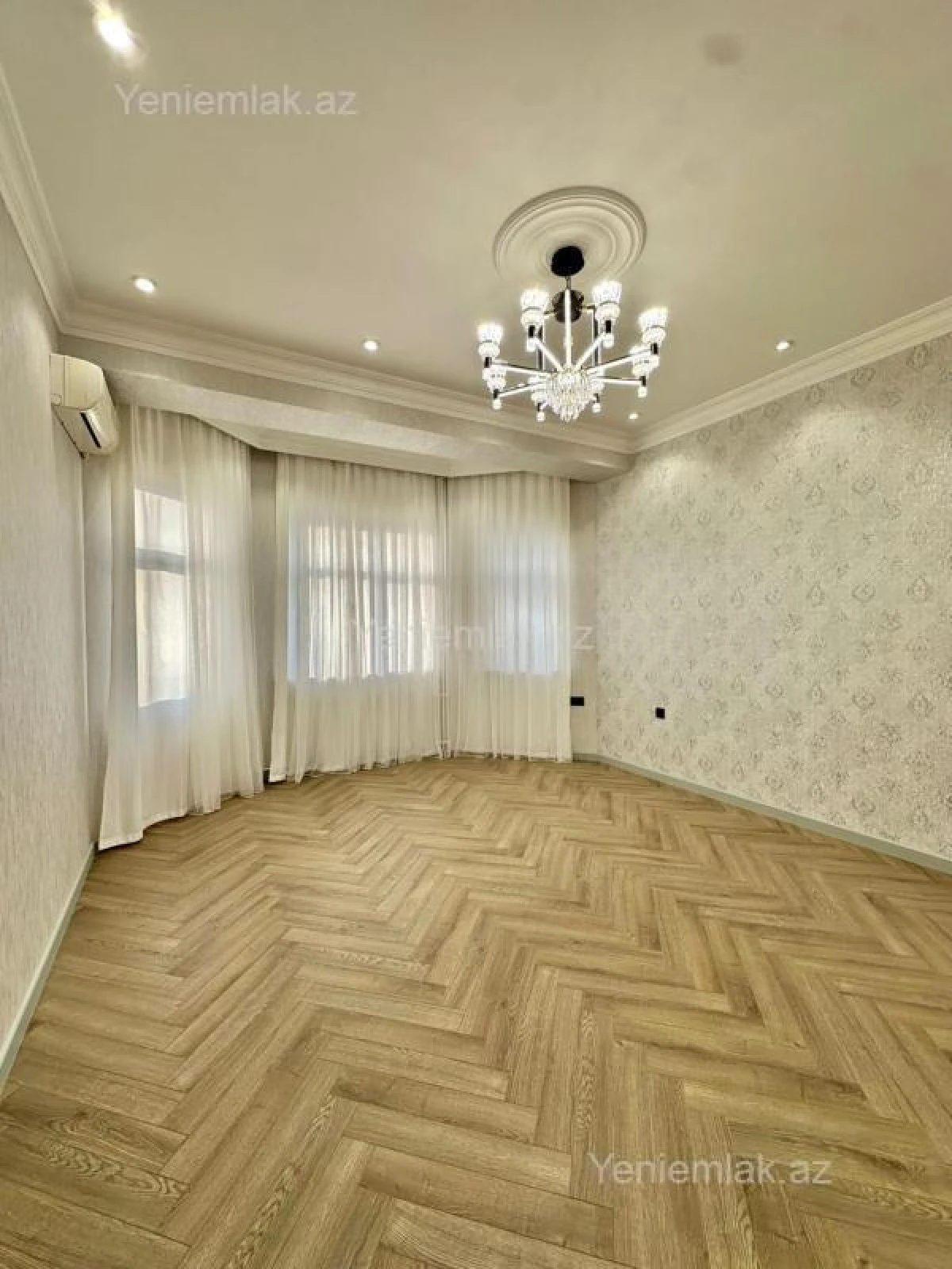 Satılır 3 otaqlı yeni tikili 150 m²