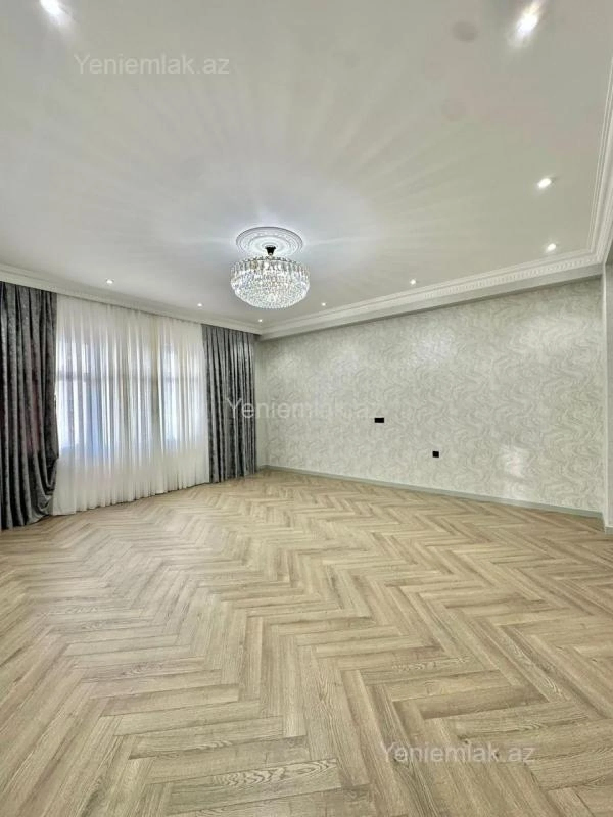 Satılır 3 otaqlı yeni tikili 150 m²