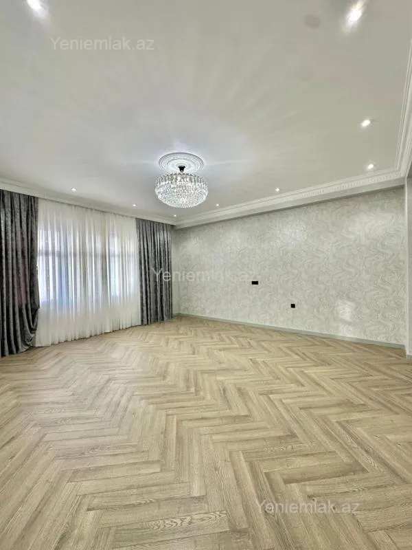 Satılır 3 otaqlı yeni tikili 150 m²