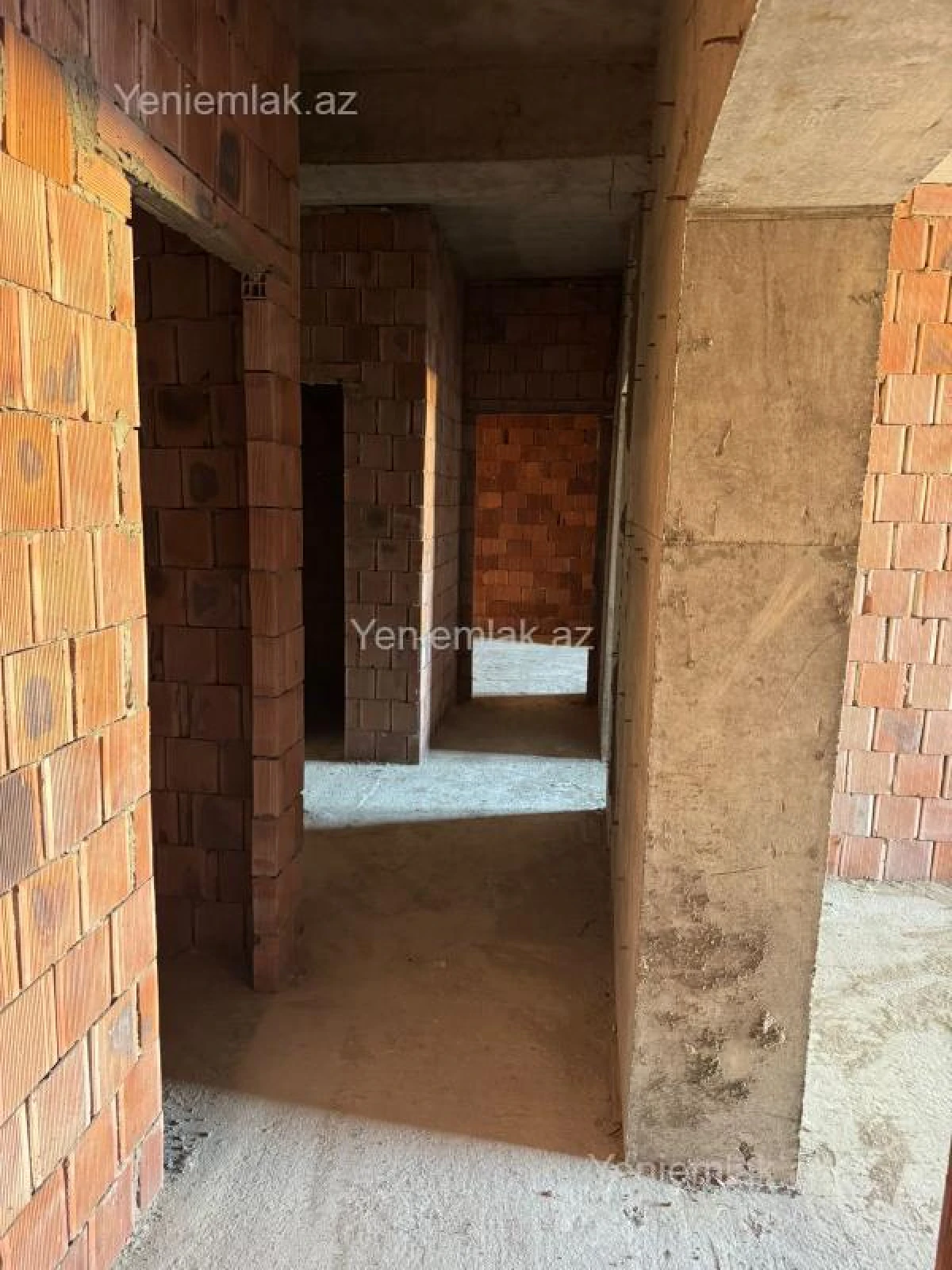 Satılır 3 otaqlı yeni tikili 120 m²