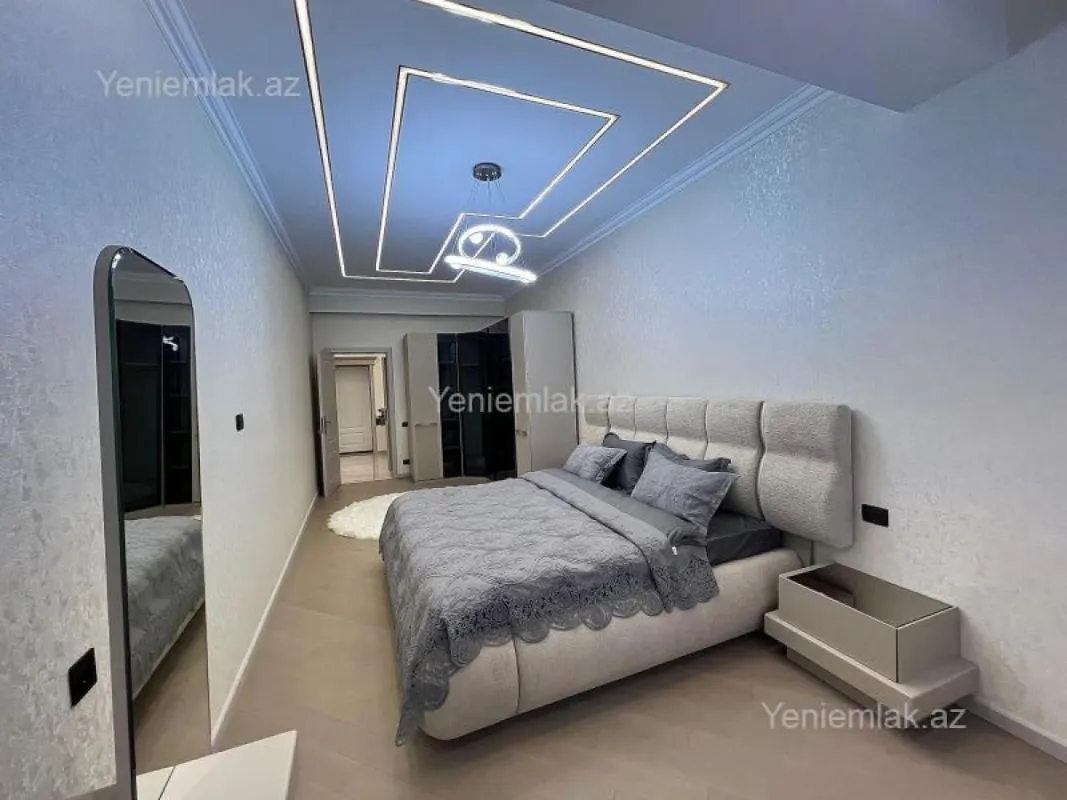 Satılır 3 otaqlı yeni tikili 105 m²